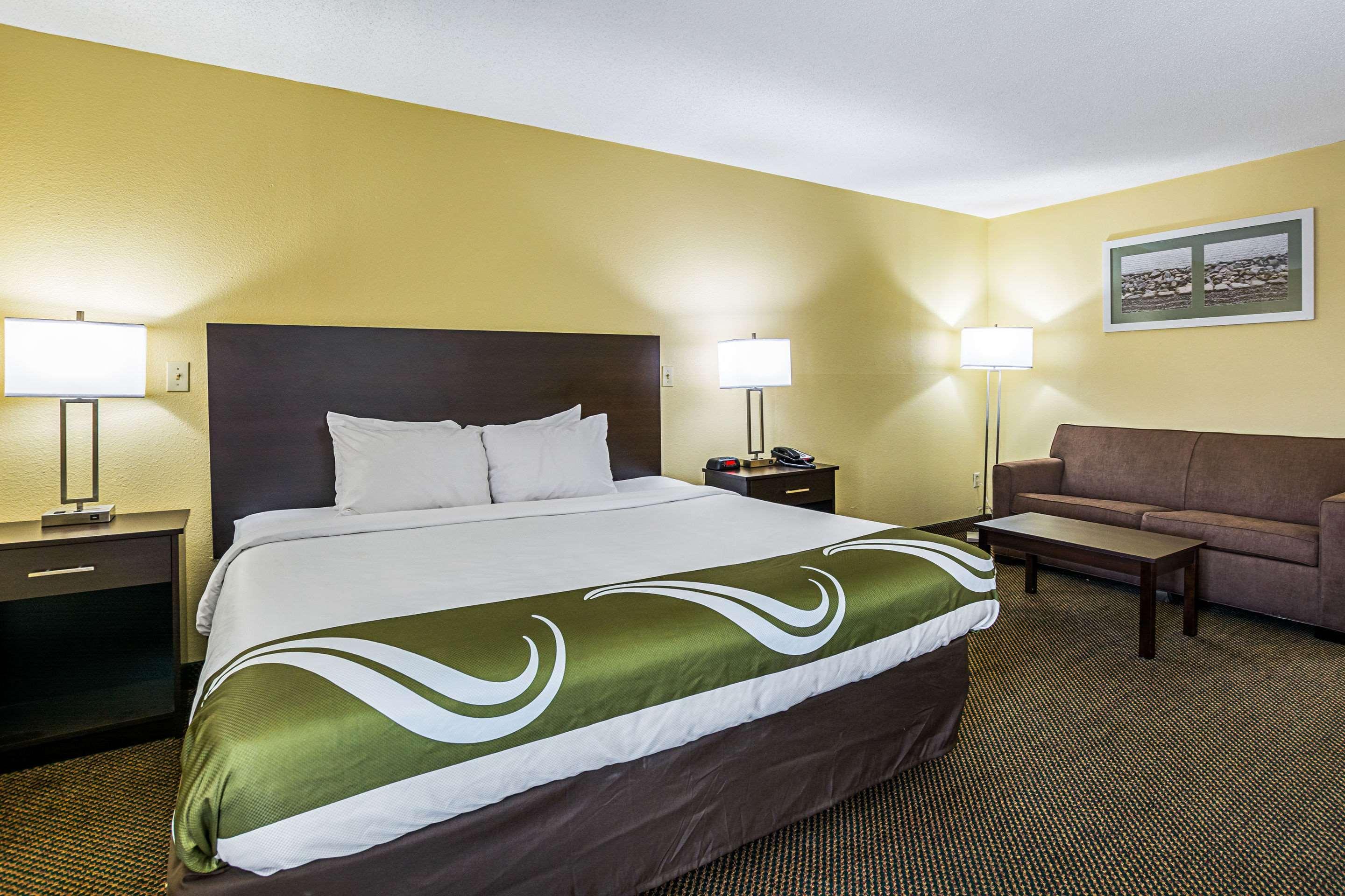 Quality & I-74 Hotel Greensburg
