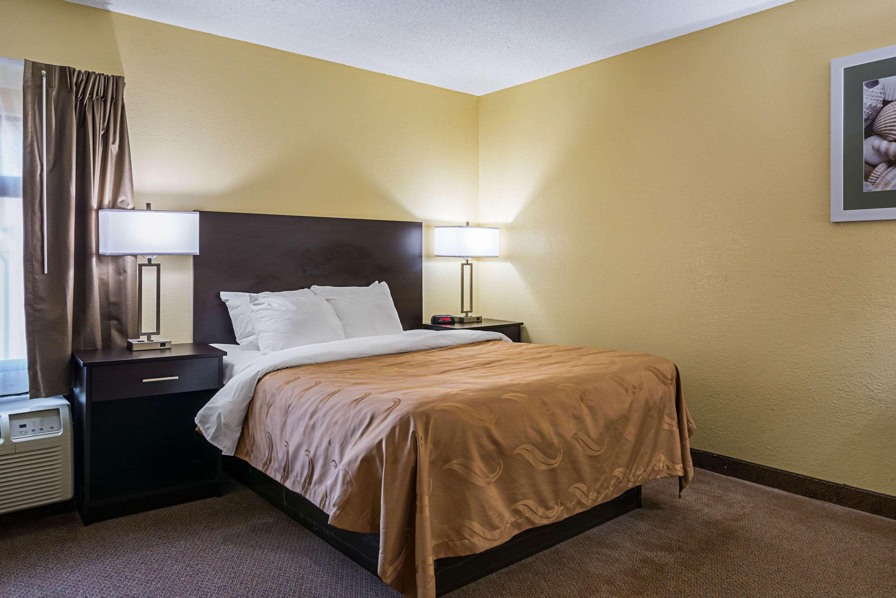 Quality & I-74 Hotel Greensburg