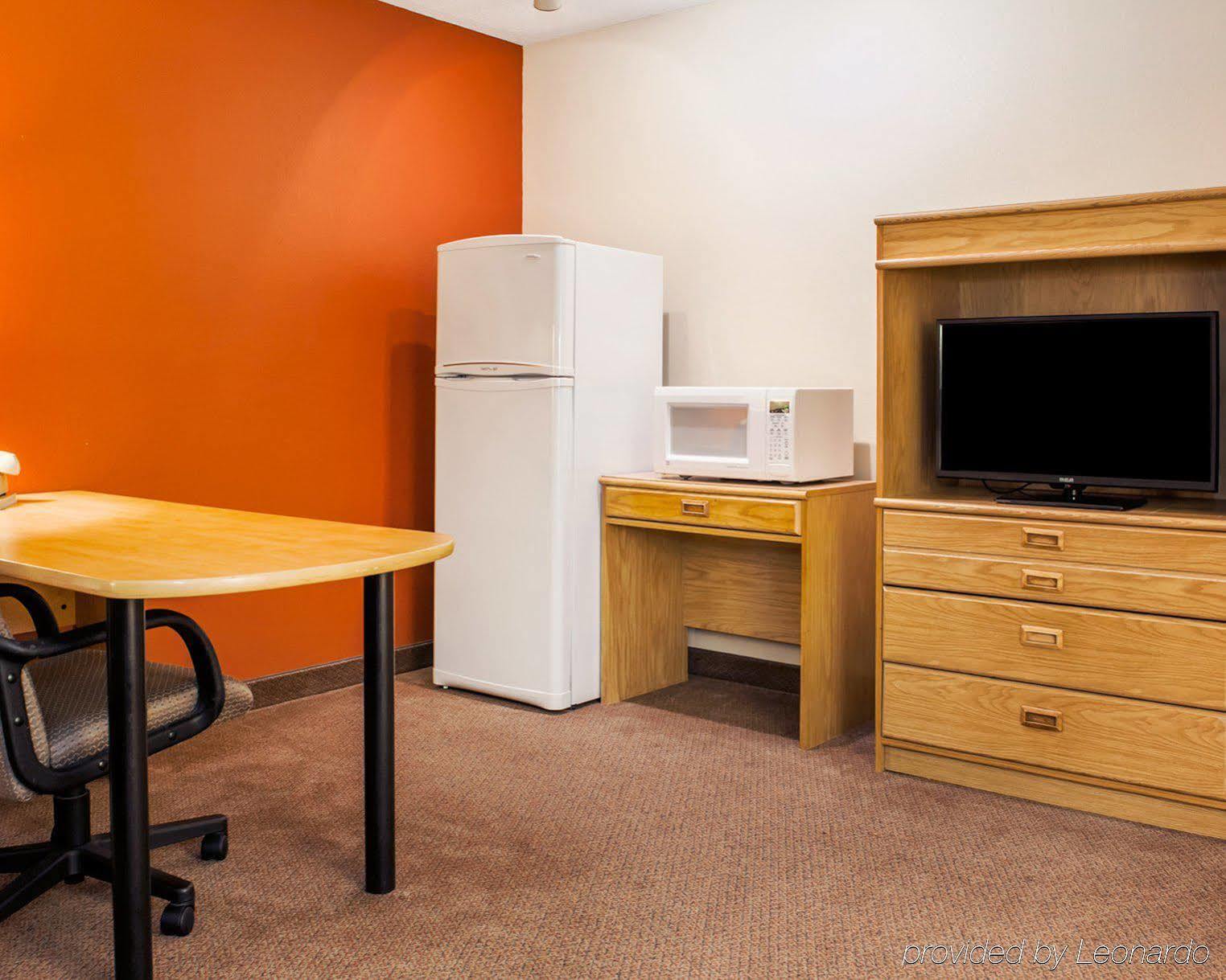 Hotel Quality & I-74 Greensburg